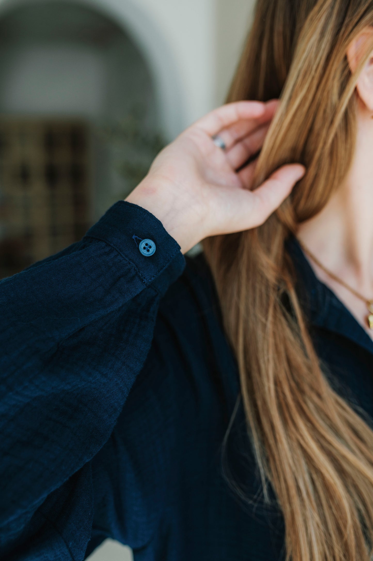 THE BREEZE BUTTON-UP